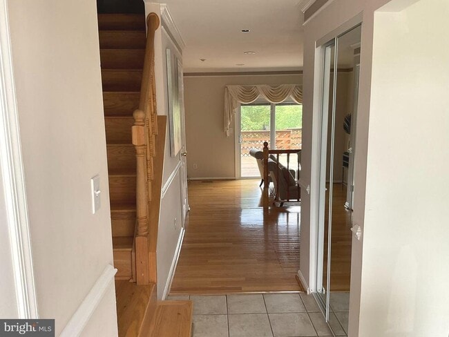 Foto del edificio - 1027 Travis Ln