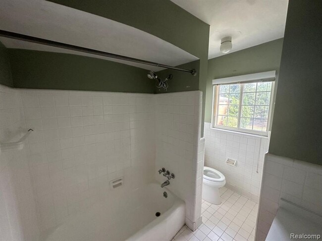 Foto del edificio - 487 N Eton St