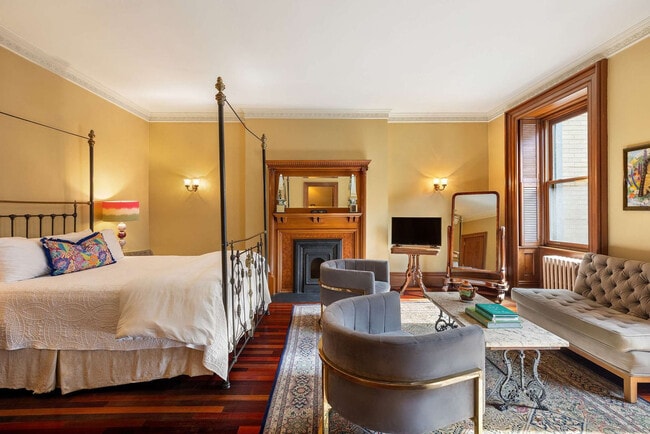 Building Photo - 56 Irving Pl