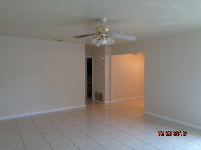 Building Photo - 355 Spindrift Way