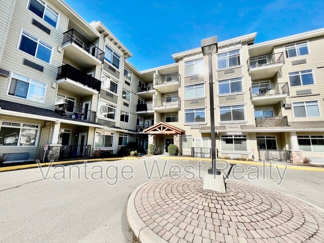 Building Photo - 1350-1350 Ridgeway Dr