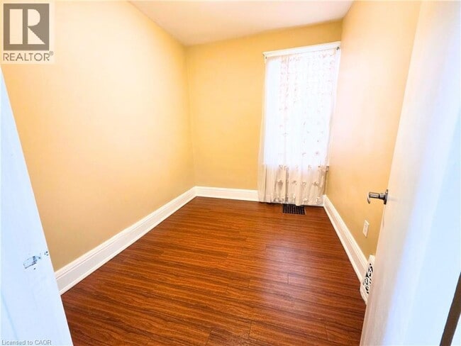 Building Photo - 214 Fairfield Ave