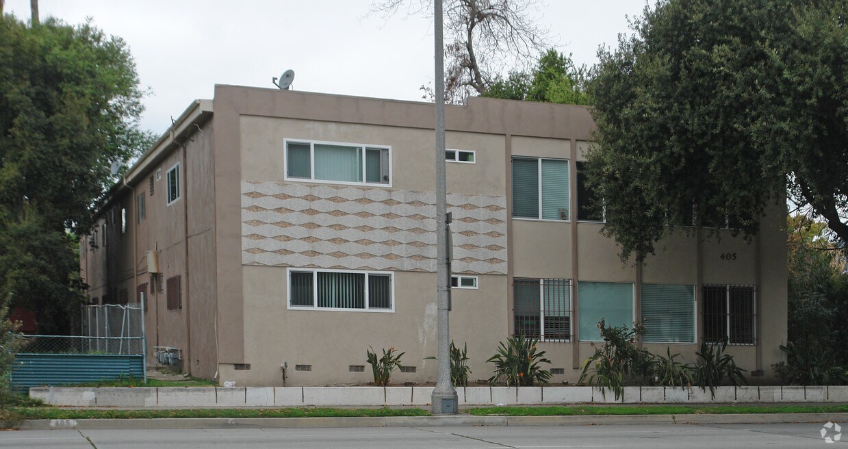 Foto del edificio - 405 N Marengo Ave