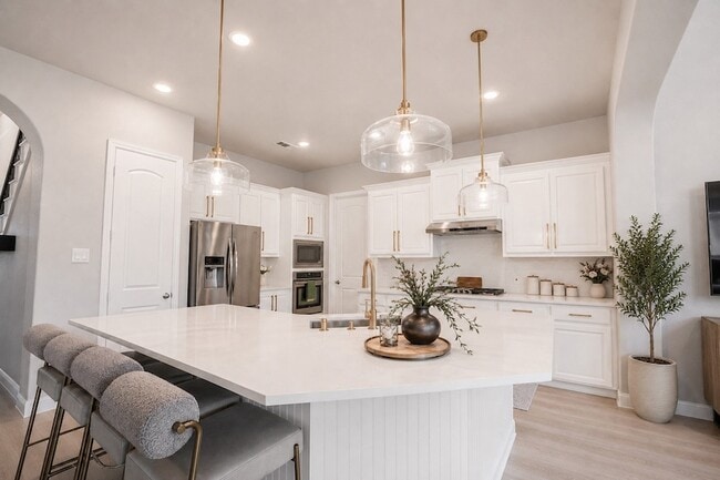 Building Photo - 6213 Mickelson Way