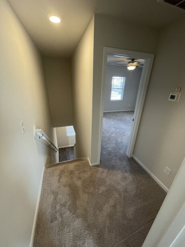 Building Photo - New 3 Bedroom 2.5 Bathroom Home!