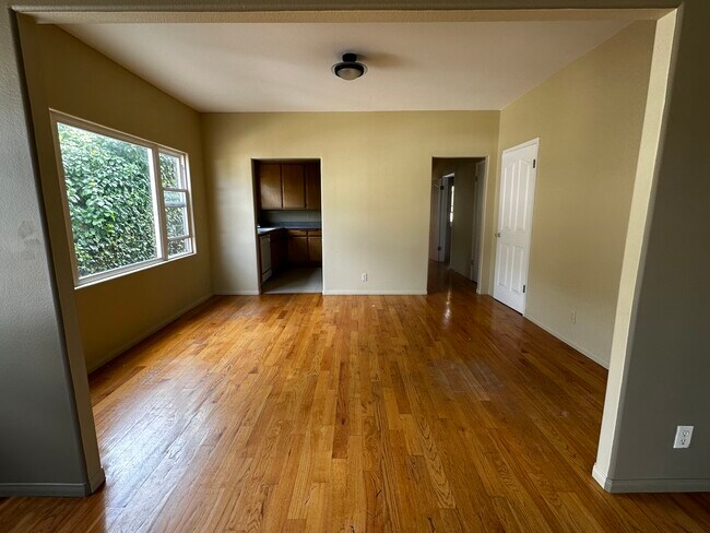 Foto del edificio - 3414 Winslow Dr