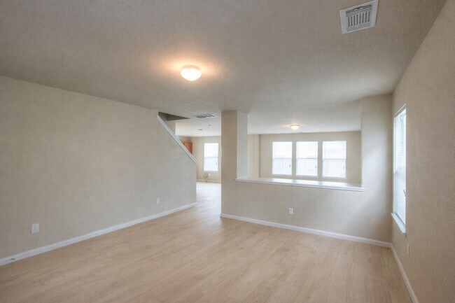 Building Photo - 3554 Garrison Run Dr