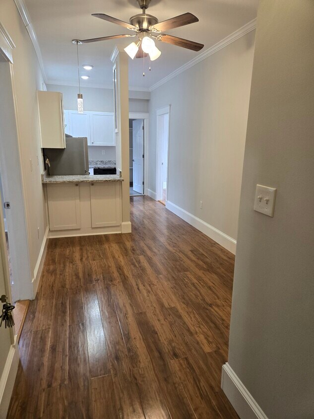 Foto principal - 1185 Commonwealth Ave