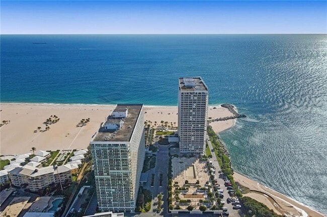 Foto del edificio - 2100 S Ocean Ln