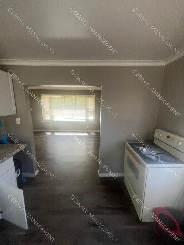 Foto del edificio - 3323 Churchill Ave