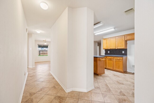 Foto del edificio - 3827 Alder Pass Ct