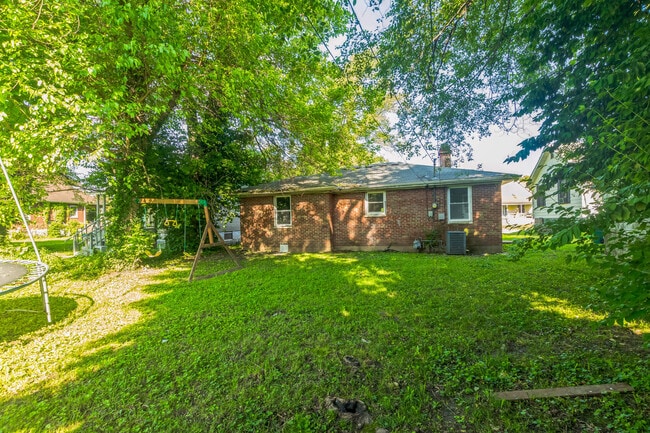Building Photo - 650 N 80th St