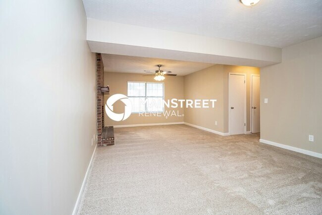Building Photo - 3 Bedroom Pet-Friendly Home in Lithonia, GA with Main Street Renewal