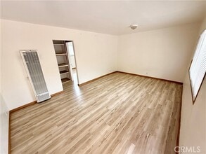 Building Photo - 156 W Escalones