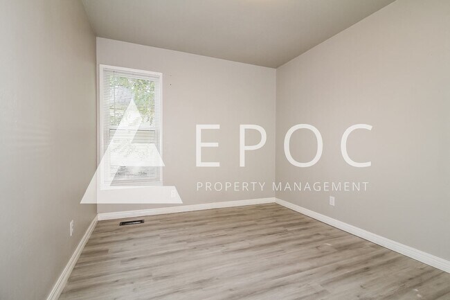 Foto del edificio - 704 Tiffin Ave