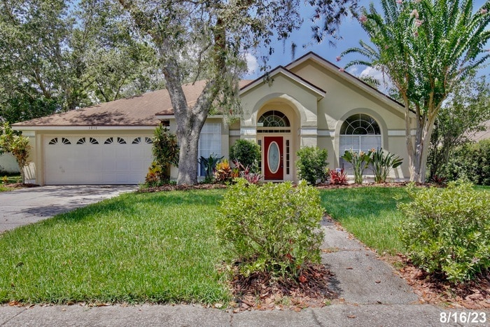 Primary Photo - Beautiful 4/3 Spacious Home with a Large B...