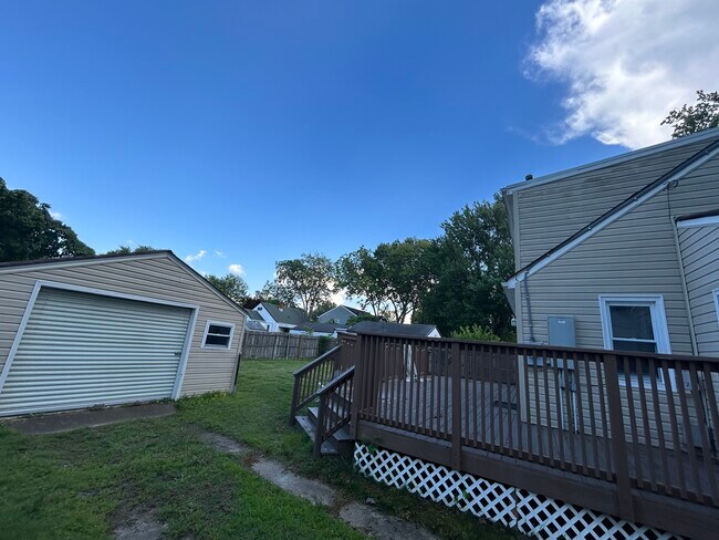 Foto del edificio - 8458 Quincy St