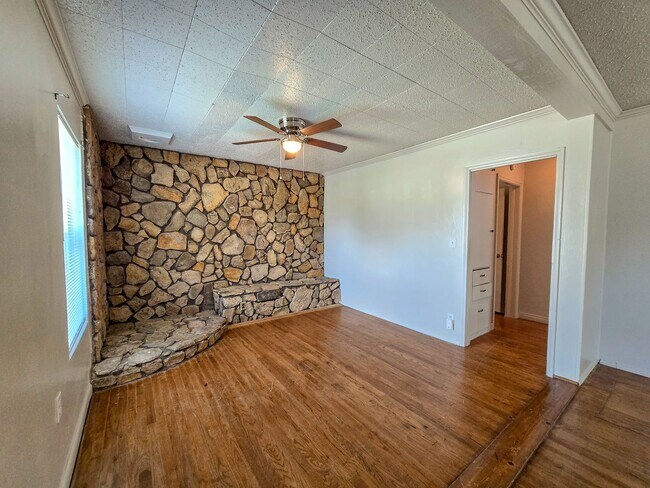 Foto del edificio - Cute 2 bedroom & 1 bath Home in Shawnee!