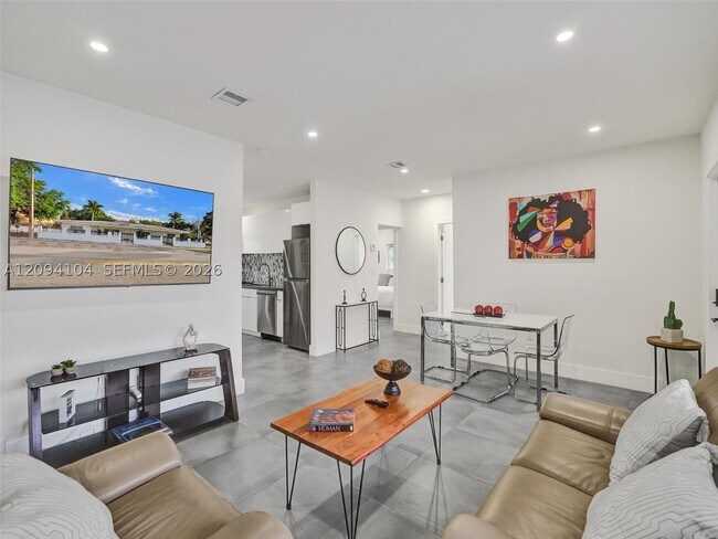 Foto del edificio - 500 NE 66th St