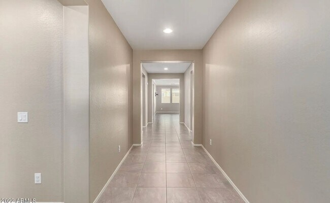 Building Photo - 4 BD +DEN IN MERIDIAN IN QUEEN CREEK