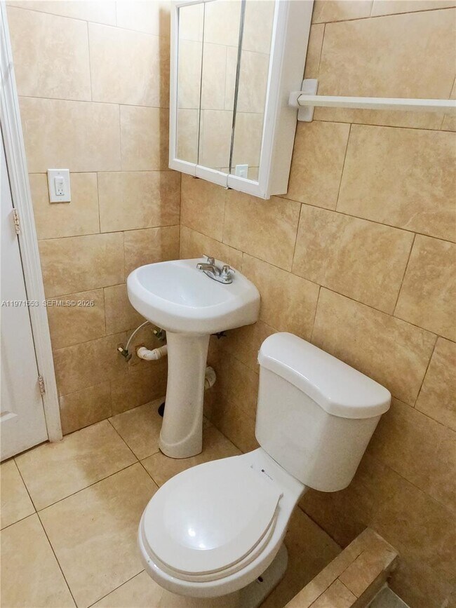 Foto del edificio - 1120 NW 64th St