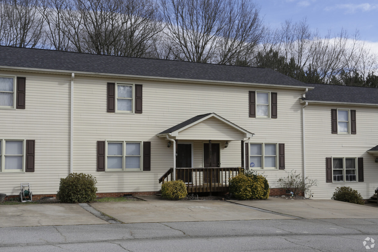 Building Photo - Country Cove Townhomes