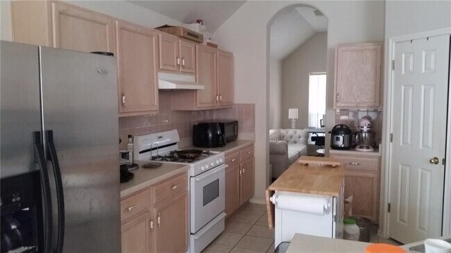 Building Photo - 9008 Wildwater Way