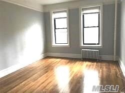 Foto del edificio - 175 Maple Ave