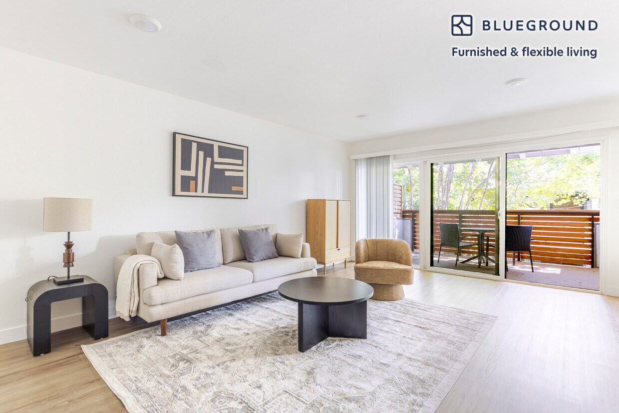 Foto principal - 20200 Lucille Ave