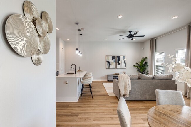 Foto del edificio - 13131 Perennial Spgs Dr