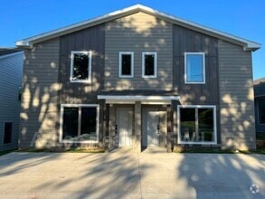 Building Photo - 2526 S Fannin Ave