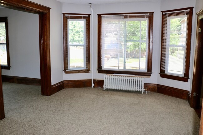 Main level bedroom - 303 W Pleasant St
