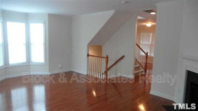 Building Photo - 4024 Abbey Park Way