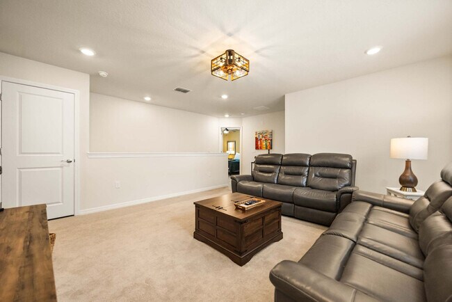 Building Photo - 4039 Lana Ave