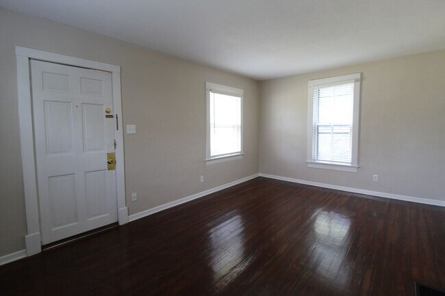 Foto del edificio - Updated 1 Bedroom 1 Bath Home In Kansas Ci...
