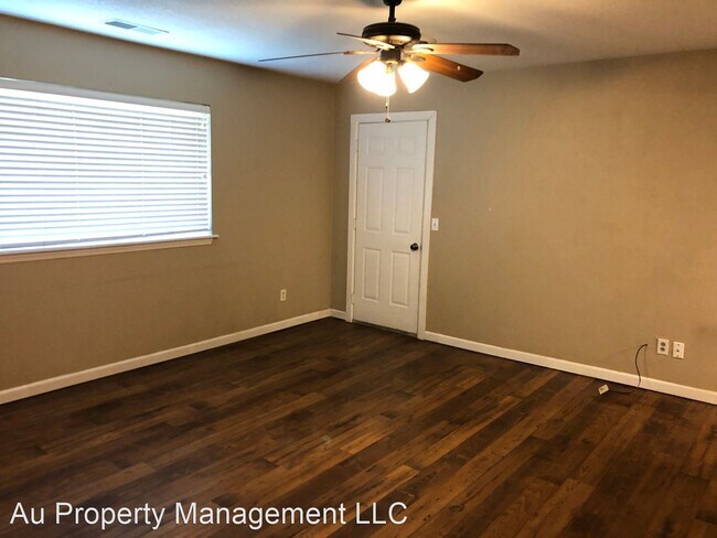 Foto del edificio - 3 br, 2 bath House - 1018 HOLLY LN