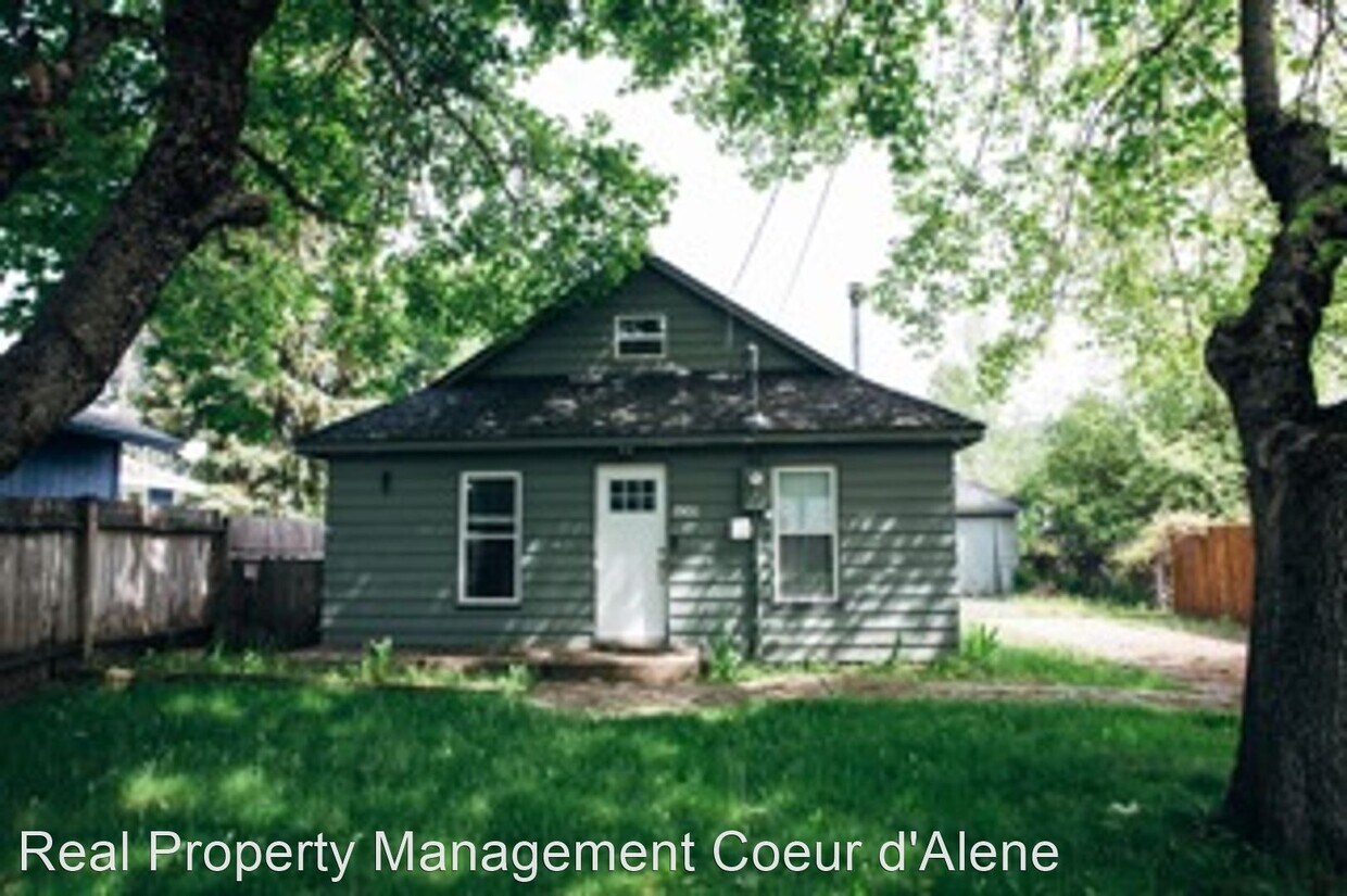 Primary Photo - 3 br, 1 bath House - 1901 E Pennsylvania