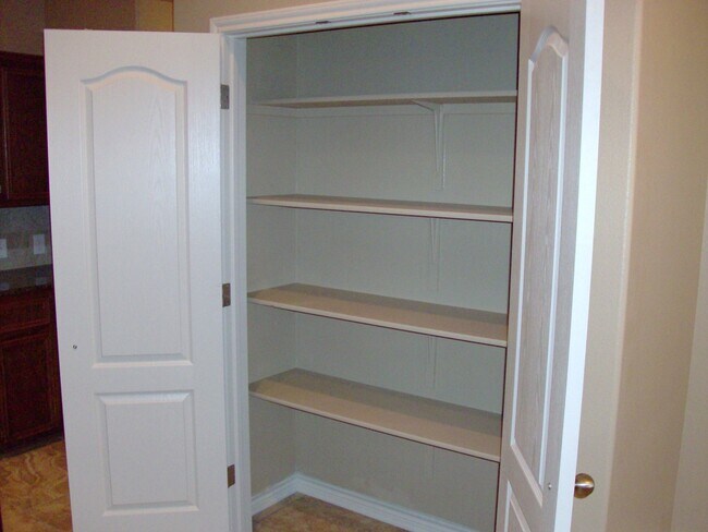 Foto del edificio - 5605 Settlers Ct