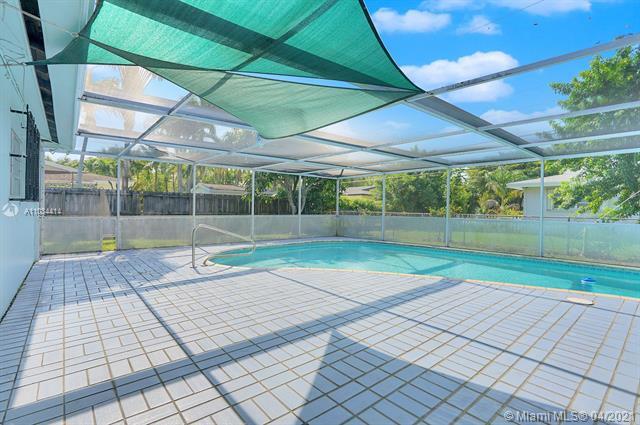 Foto del edificio - 7982 SW 89th St