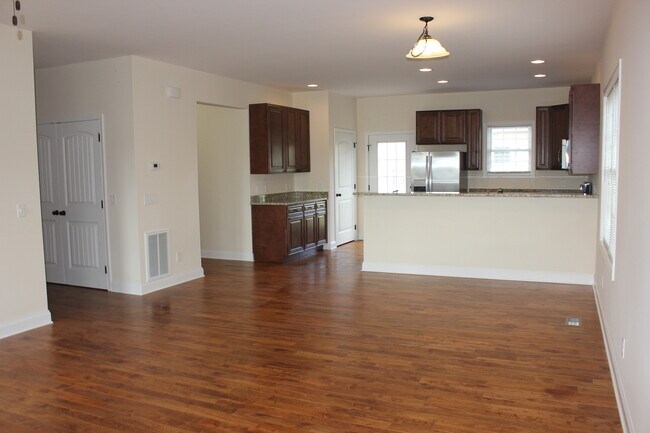 Foto del edificio - Duplex with Garage in Bridgewater