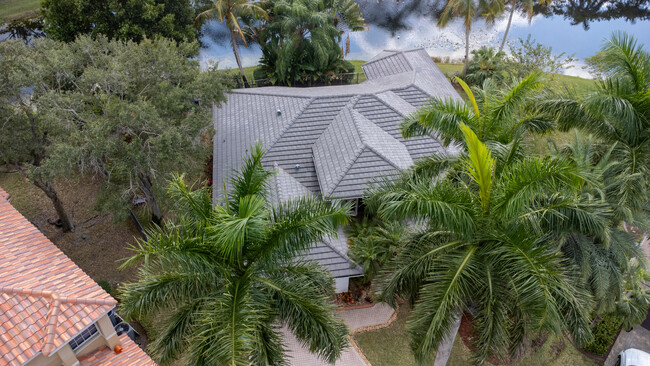 Foto del edificio - 3719 Oak Ridge Cir