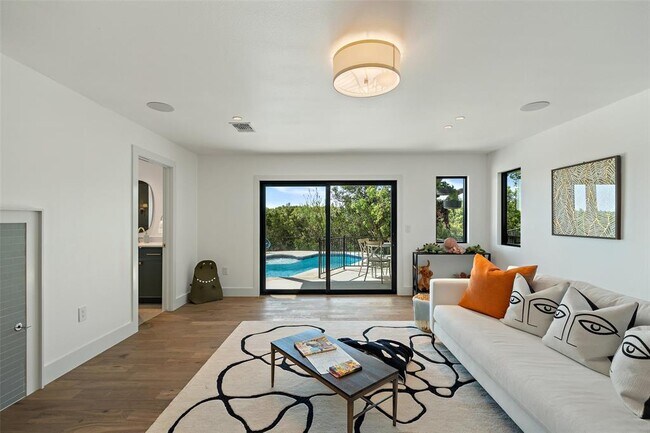 Foto del edificio - 5914 Cape Coral Dr