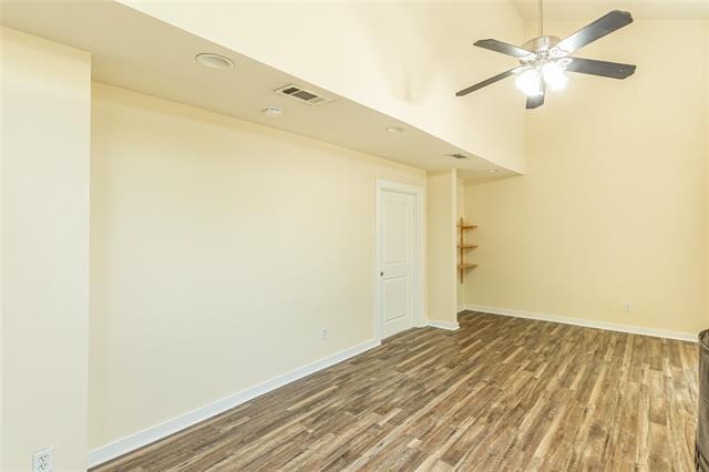 Foto del edificio - 4402 Holland Ave