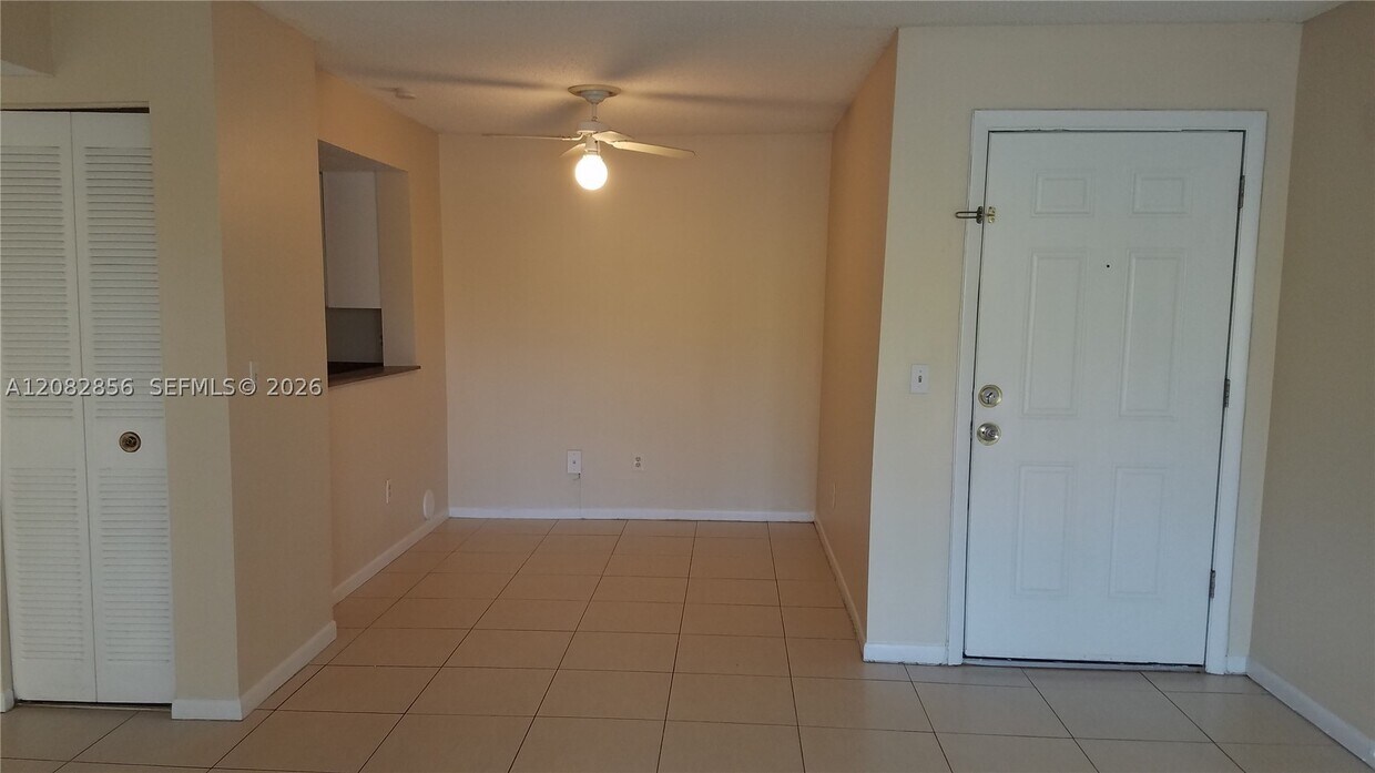 Building Photo - 1255 SW 46th Ave