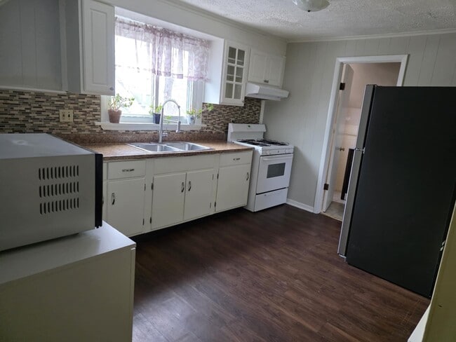 Building Photo - 21 Watts St