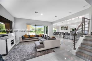 Building Photo - 8645 NW 39th Ct