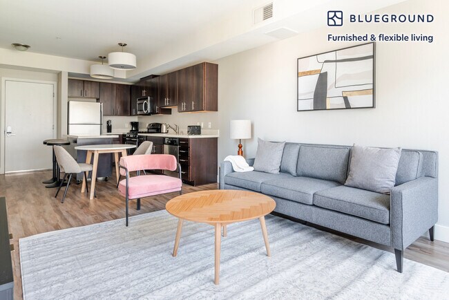 Foto del edificio - 545 San Antonio Rd