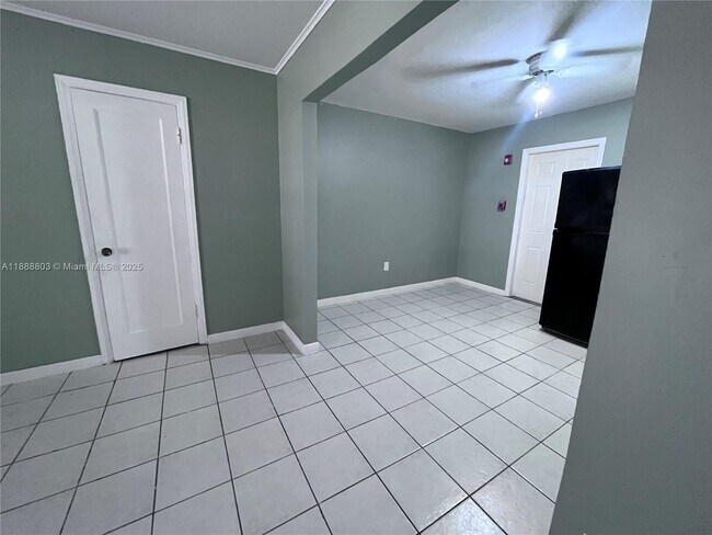 Foto del edificio - 1572 NE 135th St