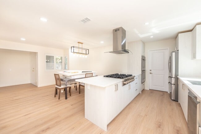 Building Photo - Completely renovated!  Premium location 4 ...