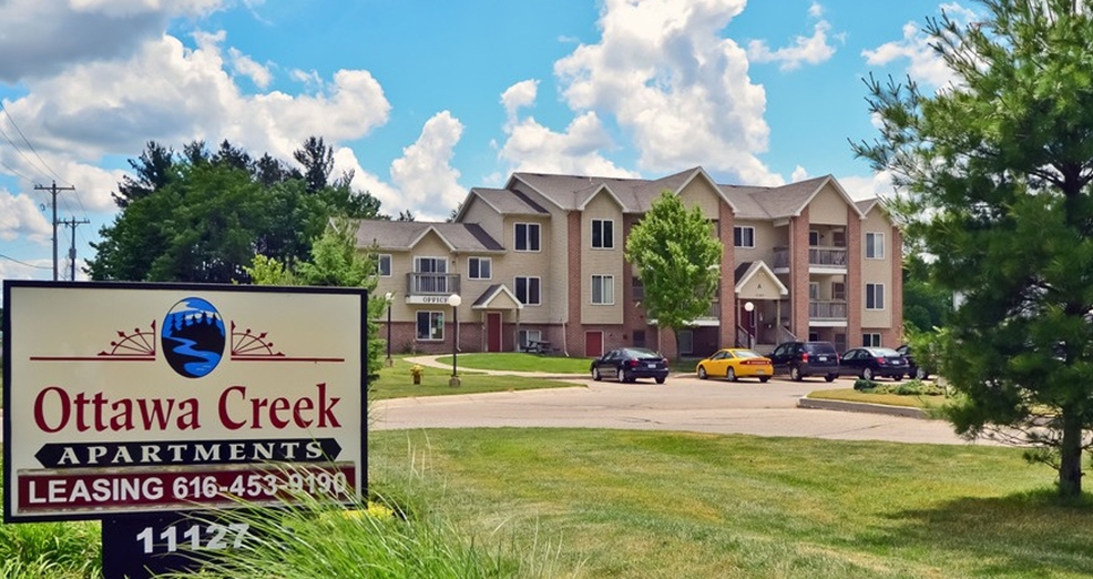 Primary Photo - Ottawa Creek Apartments